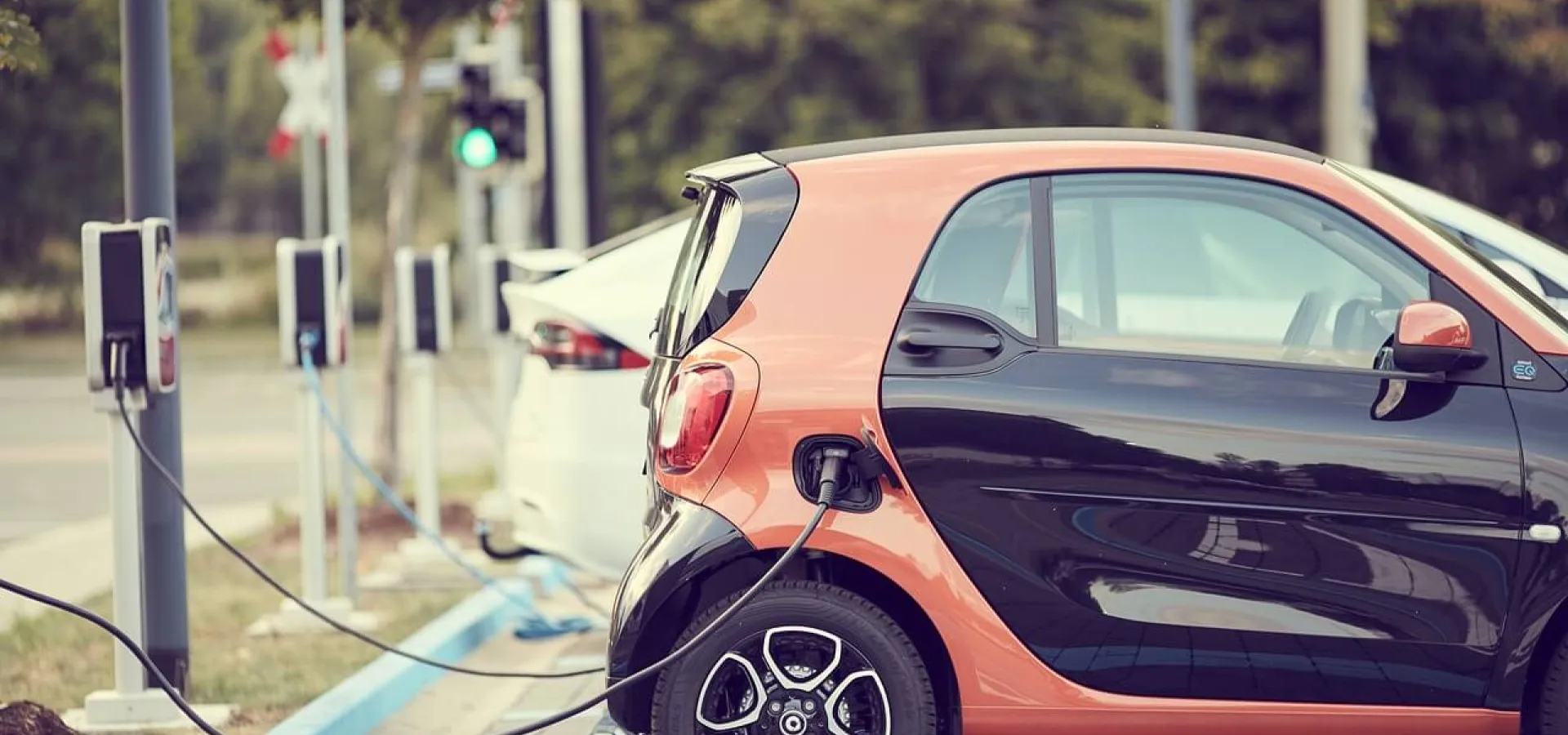 Electric car that charges at an electric station