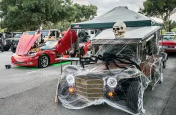 Top 10 Spooky Road Trips Across US