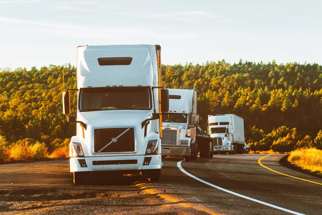 Enclosed auto transport trailer rental Enclosed auto transport trailer rental