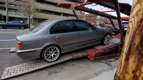 BMW M5 E39 V8 Shipped to Delaware ZIP: 19701