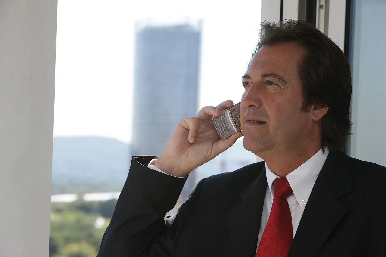 Guy who talks on the phone Guy who talks on the phone