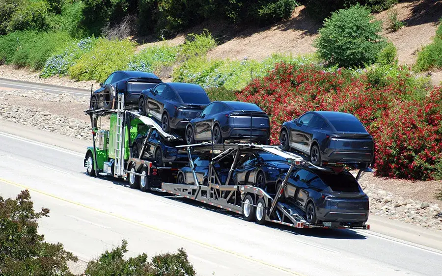 What flexible shipping options are available?